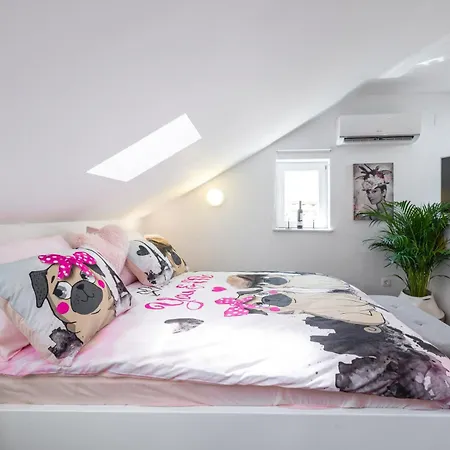 Mango & Tango Oldtown