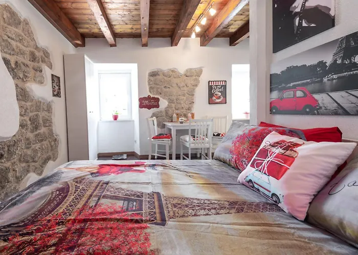 Mango & Tango Oldtown