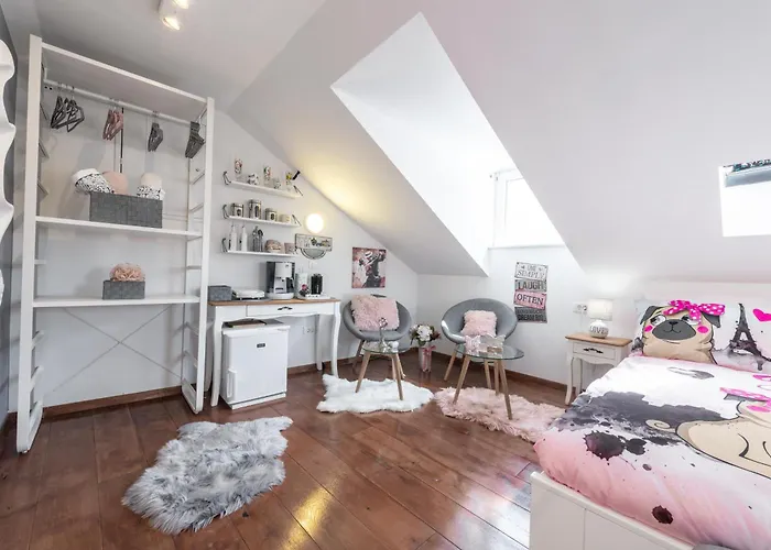 Mango & Tango Oldtown Апартаменты